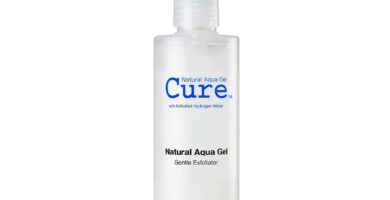 Cure Aqua Gel by Toyo - Exfoliante suave - Exfoliante facial y corporal a base de agua - Removedor de piel muerta para piel juvenil